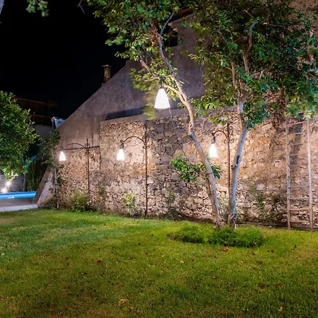Apartment Palazzo Marinella Sicilian Luxury Giarre